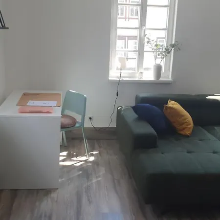 Gemuetliche *zentral* *netflix* *parkplatz* *